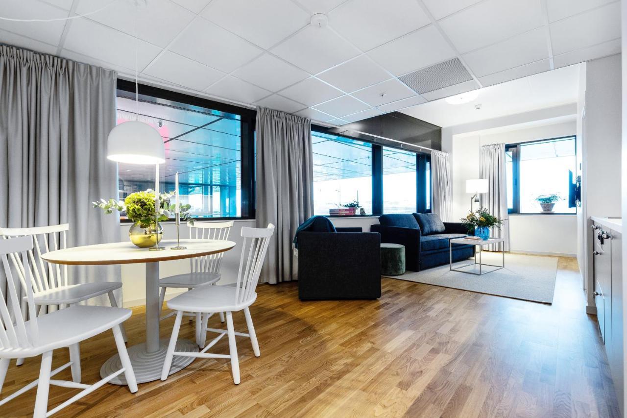 ستوكهولم Biz Apartment Bromma المظهر الخارجي الصورة A student apartment at the University of Jyväskylä
