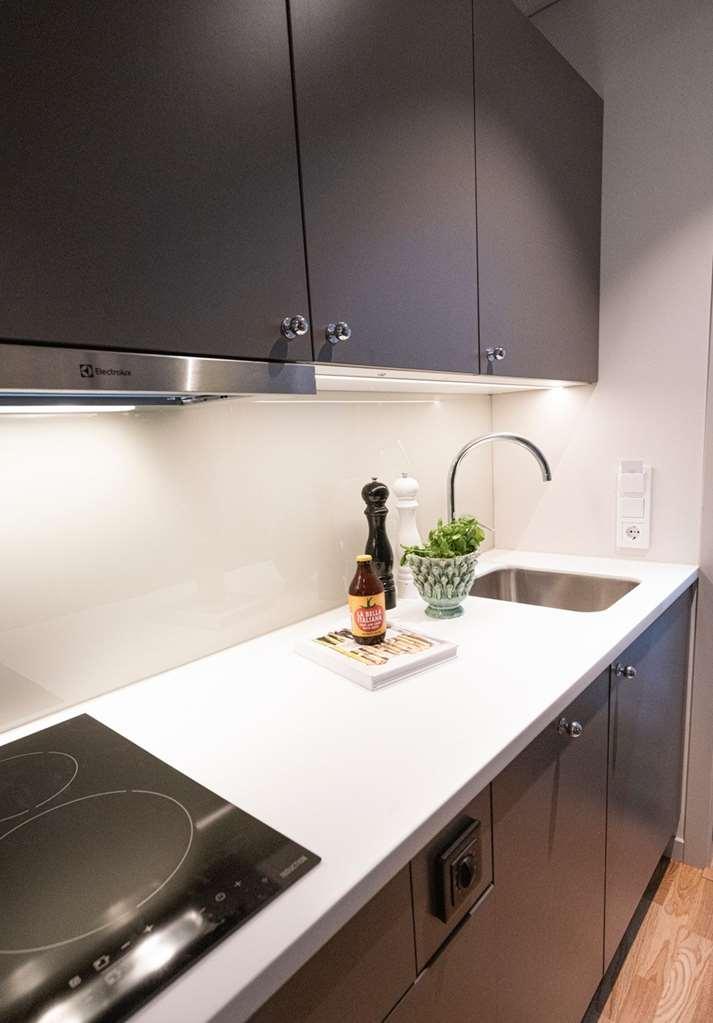 ستوكهولم Biz Apartment Bromma المرافق الصورة A kitchen with a single-control tap